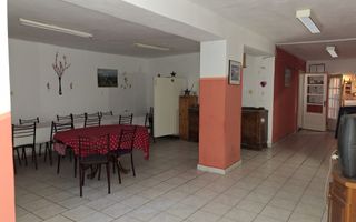 Casa cu 15 camere de vanzare in Bazna, Sibiu ( azil, pensiune) - Poză 41
