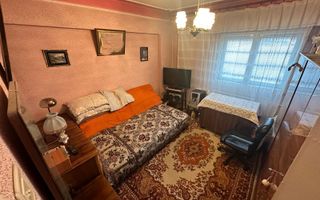 Ap 3 cam decomandat Ultracentral, et 8/10, 65 mp- 215.000 € - Poză 3