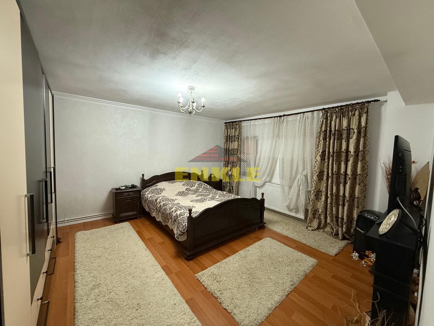 De vanzare apartament + teren generos în apropiere - Poză 8