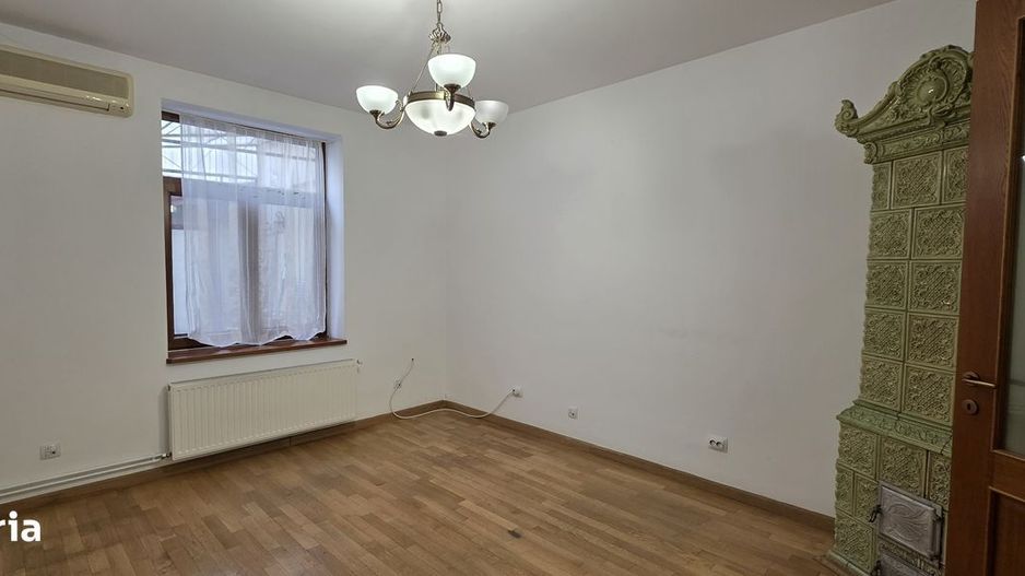 Vila 150mp utili, zona centrala si linistita, ideal birou sau locuinta - Poză 3