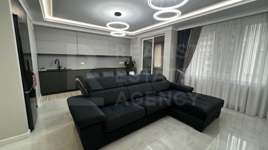 Chirie, apartament, 2 camere, str. Albișoara, Centru - Poză 1