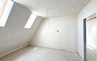 Apartament cu 3 camere/76mp/3 minute de statii autobuz. - Poză 9