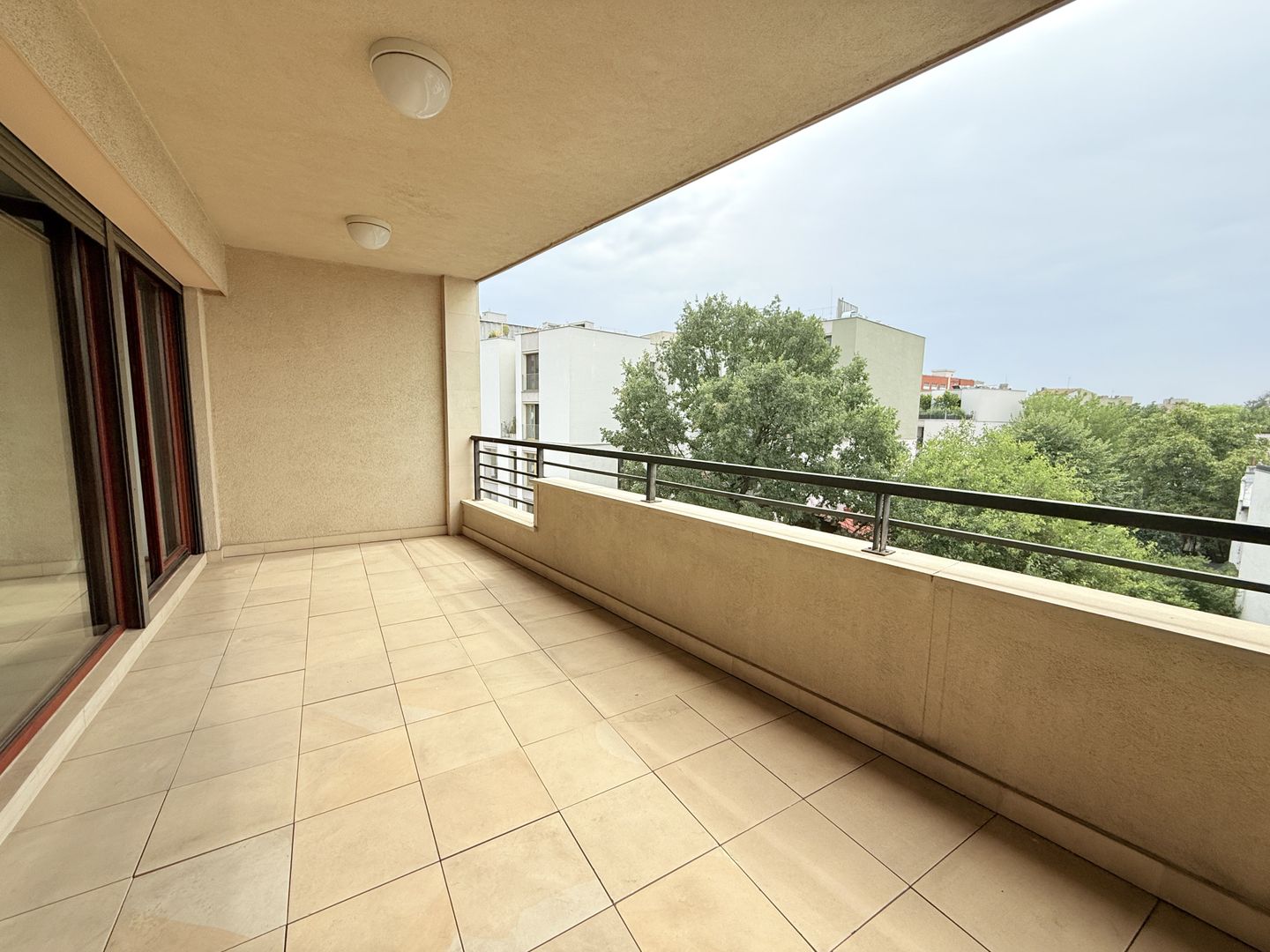 APARTAMENT DEOSEBIT ADIACENT CALEA VICTORIEI - Poză 4