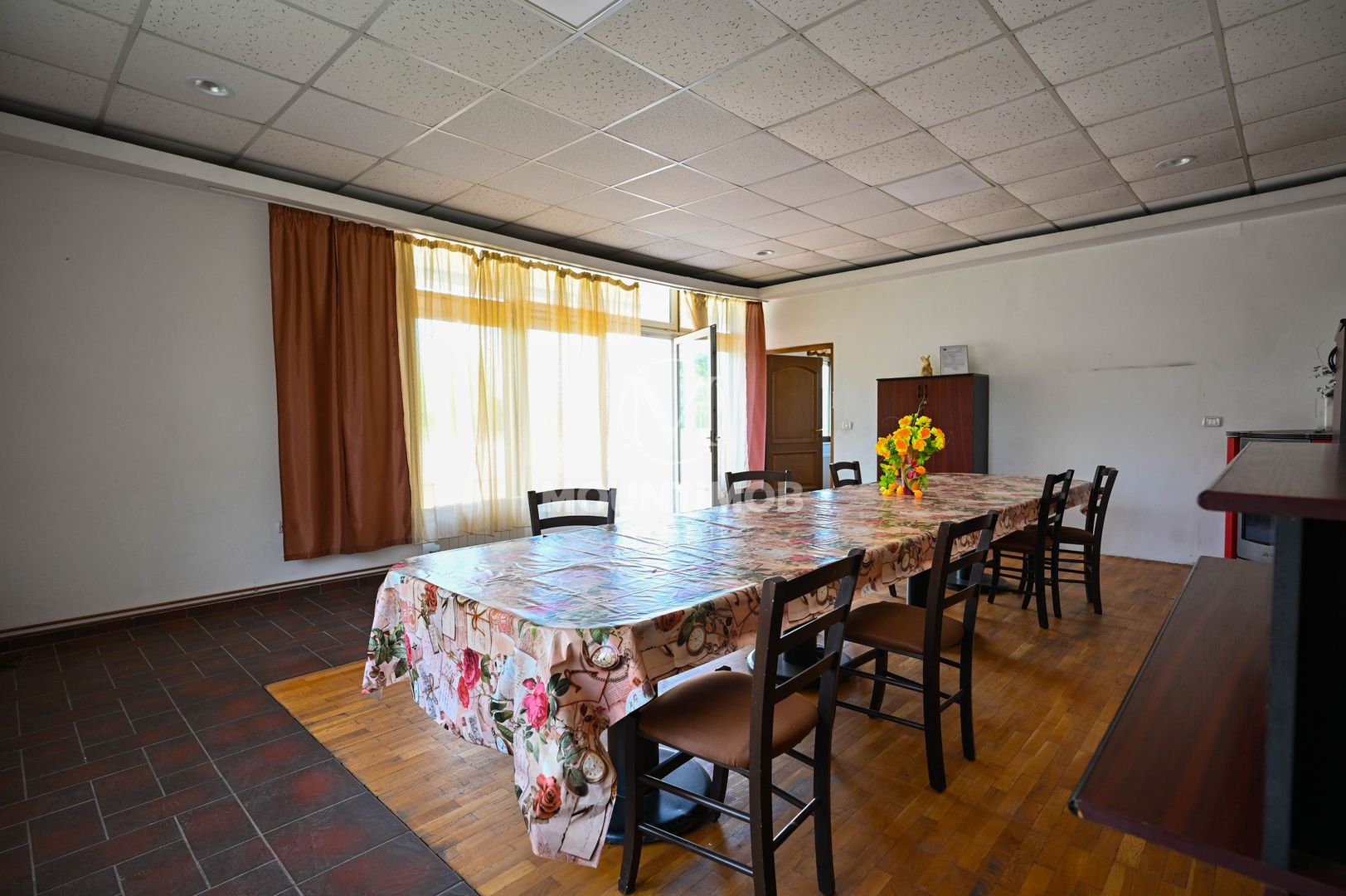 Pensiune la cheie, 13 camere, Randament ridicat, Cheile Rasnoavei - Poză 15