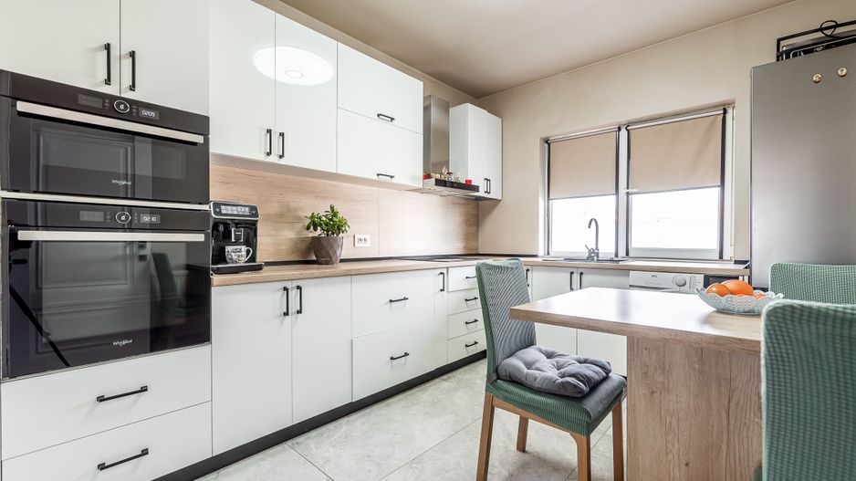 Doua case de vanzare la pret de una in Vladimirescu cartierul Florilor - Poză 2