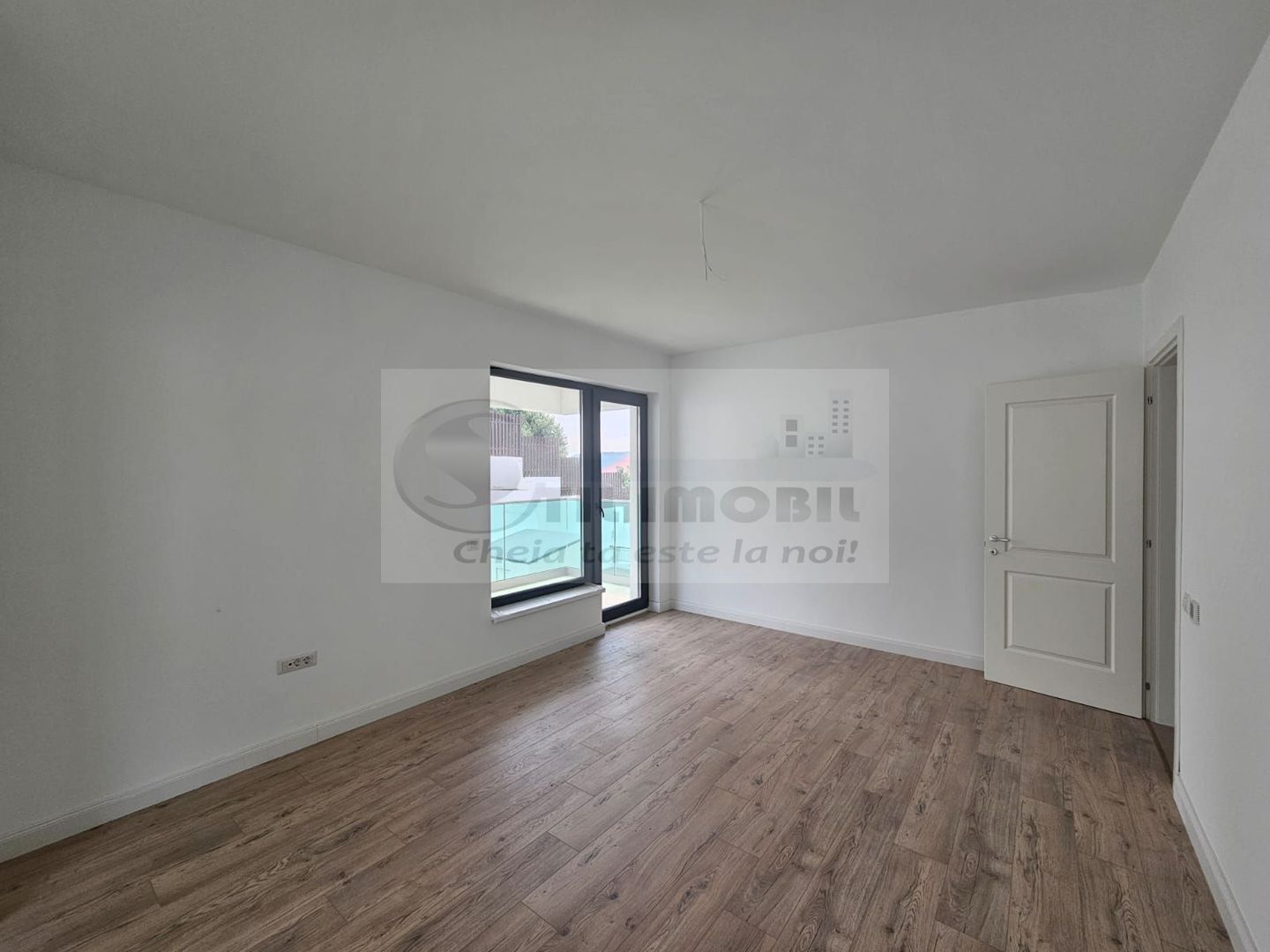 Apartament cu 2 camere decomandat Pacurari 65mp - parcare subterana - Poză 5