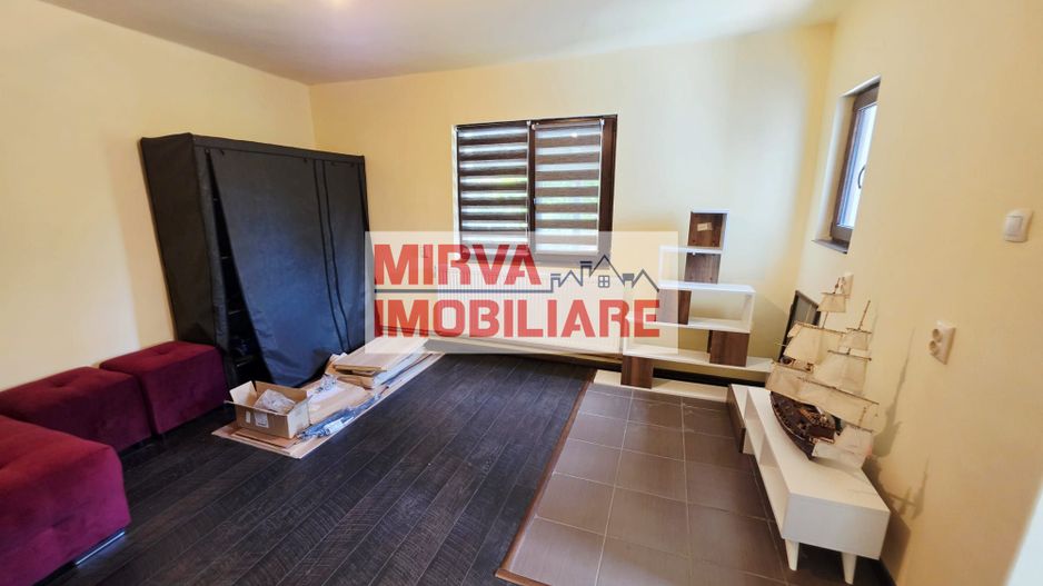 🏡 Casă renovată cu 6 camere, teren 557 mp – Berceni, Prahova - Poză 47