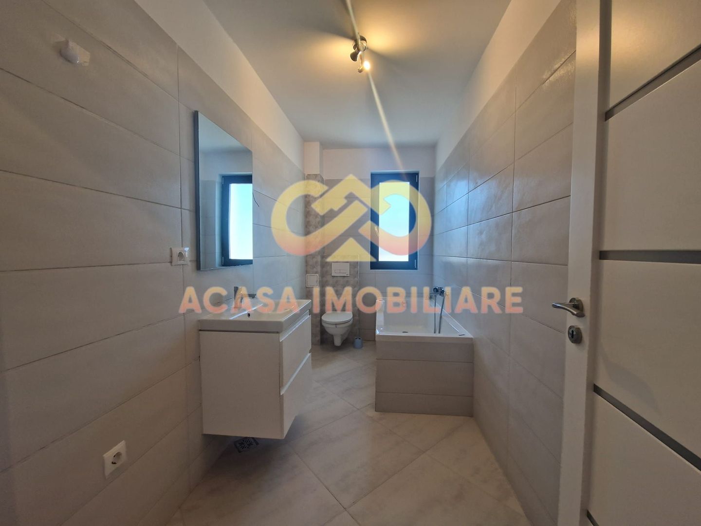 NOU  PLATOU GALATA  APARTAMEN 2 CAMERE DECOMANDAT 63 MP TVA INCLUS - Poză 2