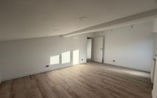 APARTAMENT MANSARDA BLOC NOU - Poză 2