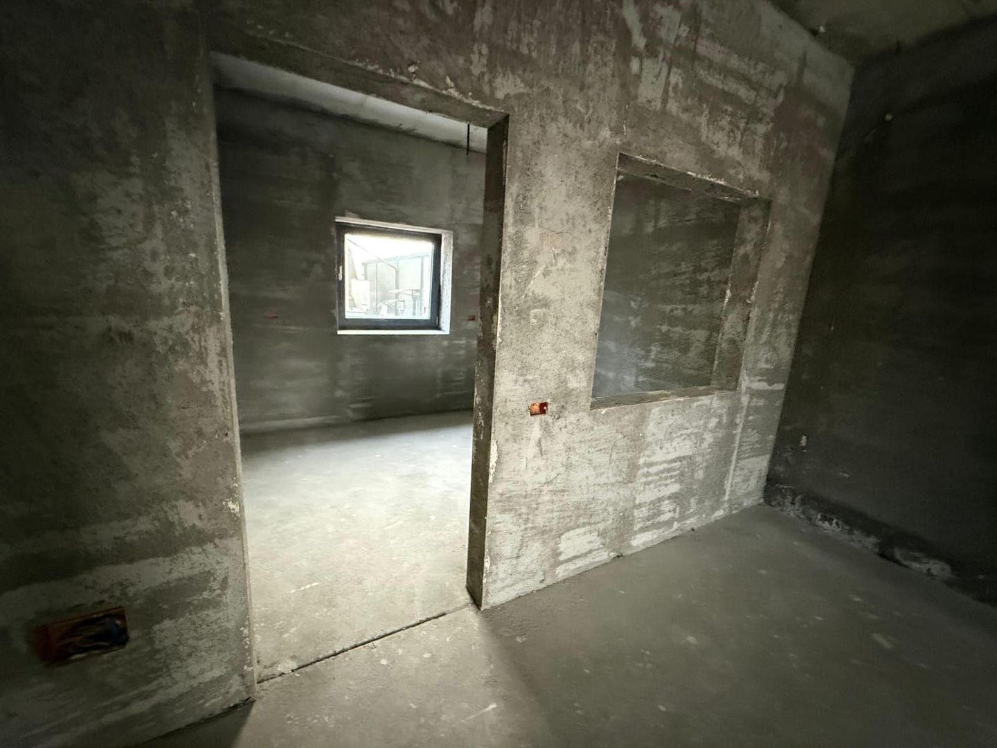 Vand apartament 2 camere nou la gri - Poză 3