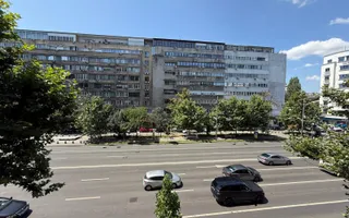De inchiriat apartament 2 camere vedere Bd Magheru recent renovat - Poză 12