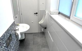 Casa renovata complet! 210 mp utili pe teren de 548 mp! - Poză 11