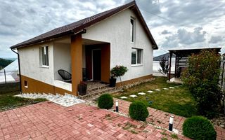 Casa individuala, 83 mp+60 mansarda, curte 300 mp, zona Campenesti - Poză 15
