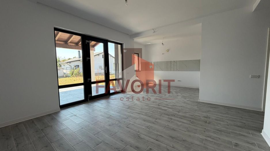 Duplex despartit | 5 camere | Garaj | Finisaje premium | 3 bai |Asfalt - Poză 3