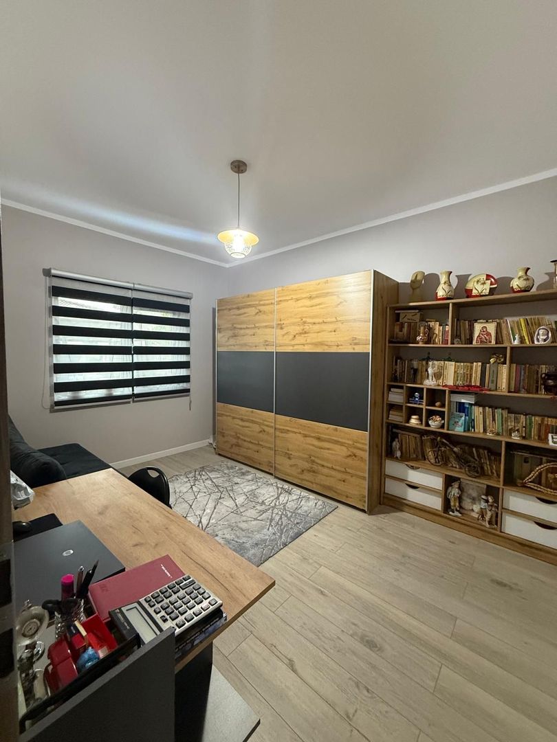 Duplex  5 dormitoare - utilat complet - zona centrala - Dumbravita - Poză 12