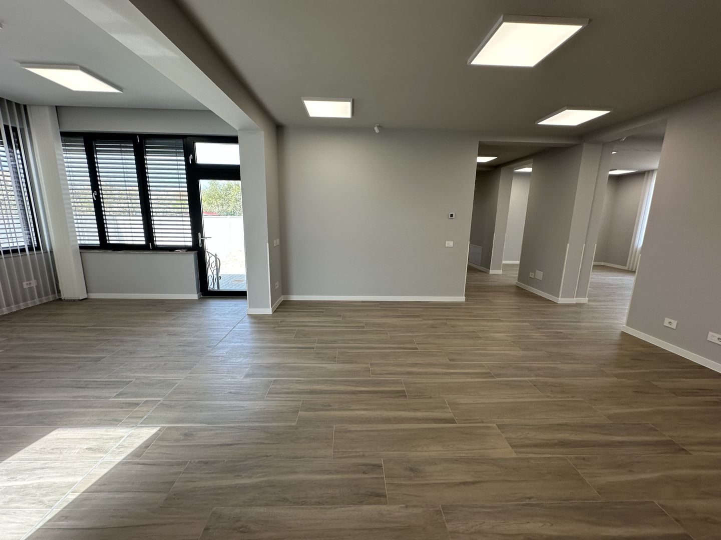 Spatiu de birouri - Poză 20