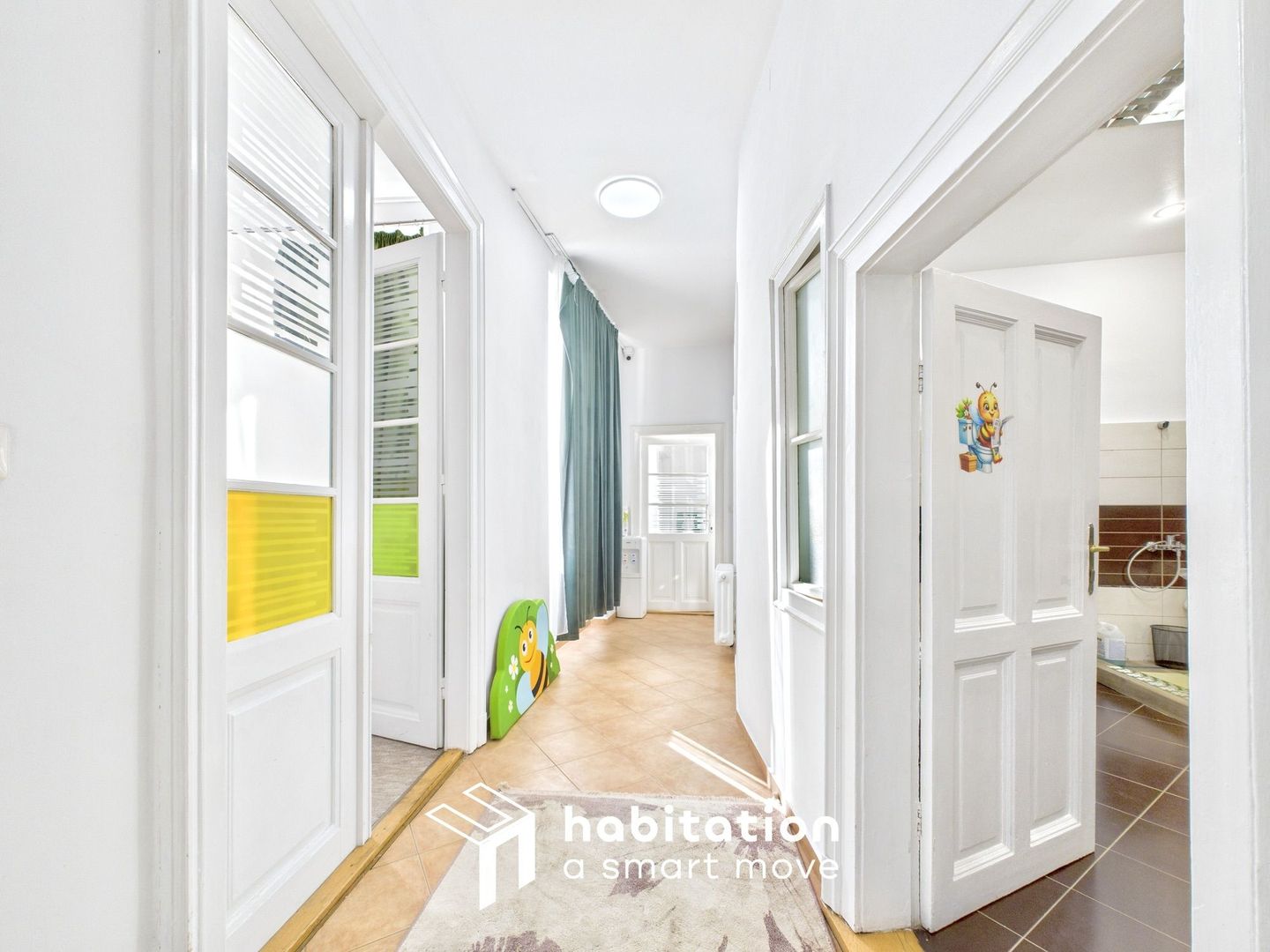 Casă de vânzare în zona Lunei – ideală pentru locuit sau investiție! - Poză 2