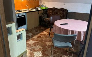 Casa cu 4 apartamente | 9 camere | Curte si Gradina - Poză 16