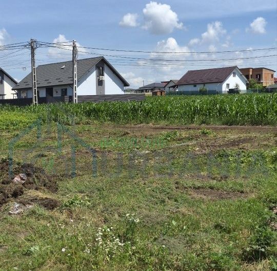Teren de vânzare în Holboca, cu utilități la limită - Poză 2