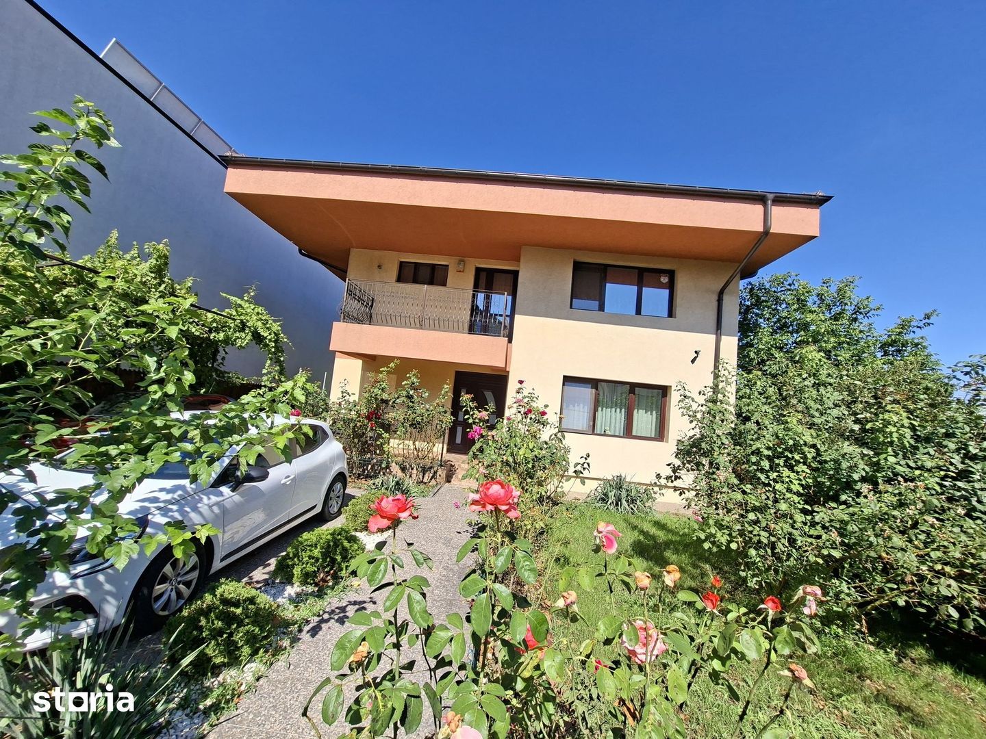 Casă de vânzare în Pipera - 5 camere, ideală pentru familie - Poză 1
