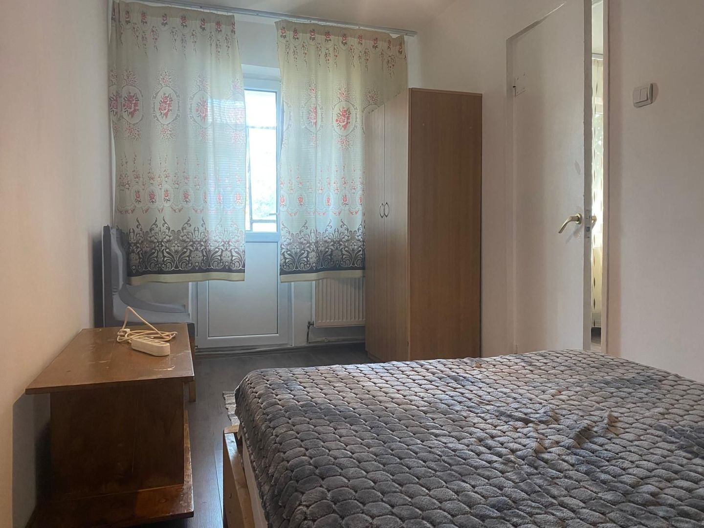 Etajul 3! Inchiriere apartament cu 2 camere in Targoviste - micro 11 - Poză 7