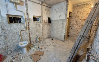 Casa S+P+1+Pod - 210,73 mp + teren 176 mp - zona Baicului - Gara Obor - Poză 9