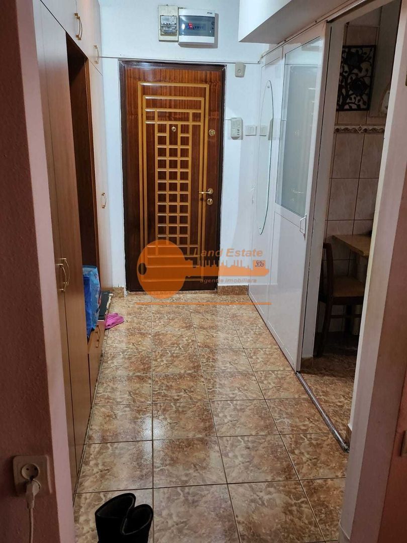 Apartament de 3 camere cu centrala la 600m de metrou Piata Sudului - Poză 5