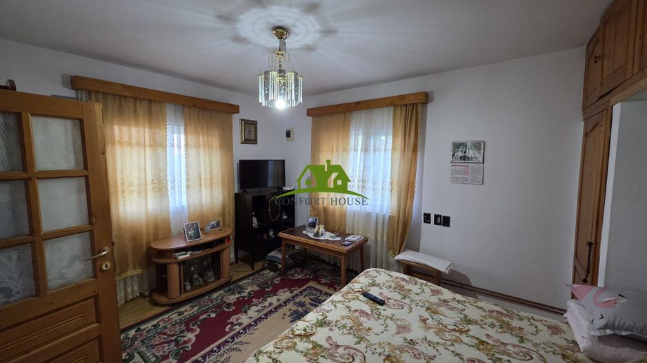 Casa P+M cu 4 camere  si 485 mp teren pe Dealul Malului, Rm Valcea - Poză 12