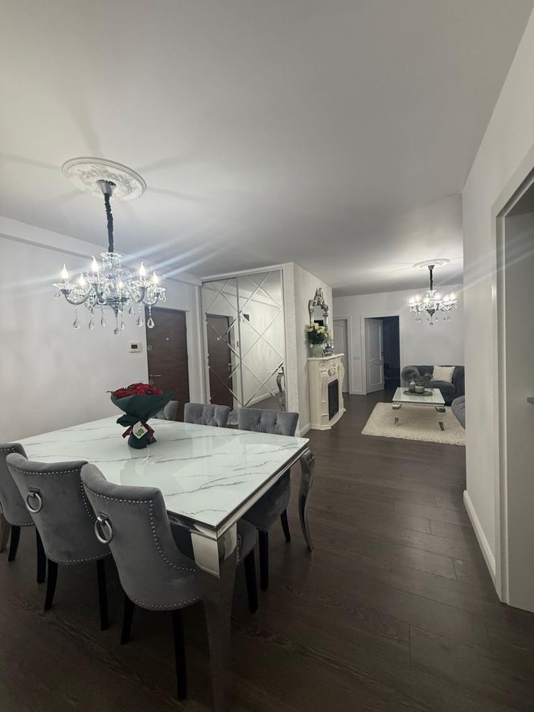Apartament 3 camere decomandate, 2 bai,balcon, etaj intermediar, garaj - Poză 2