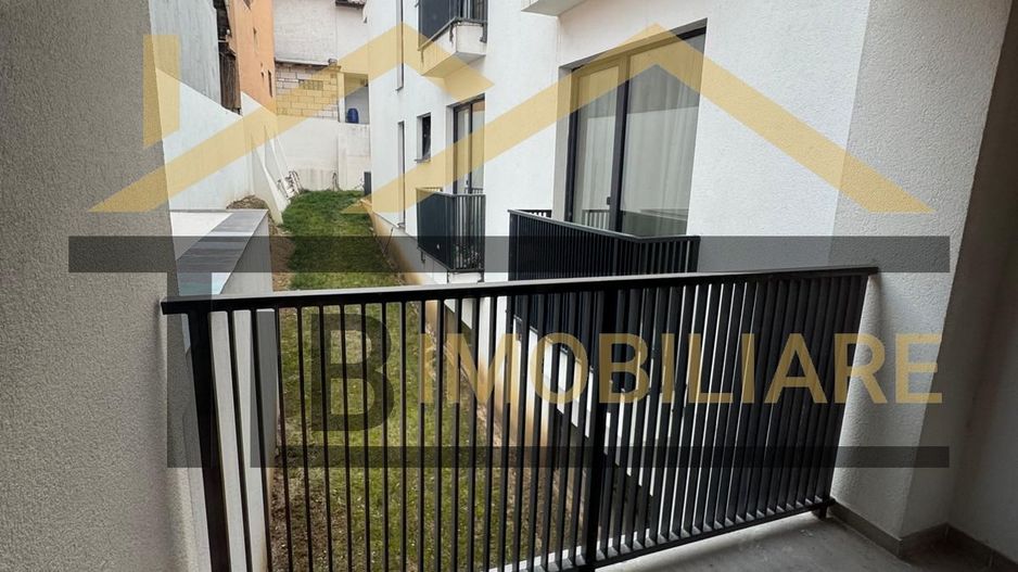 Apartament de 2 camere, 78mp, parcare, zona strazii Revolutiei - Poză 11