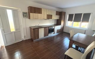Apartament la curte, 2 băi, loc de parcare, zona linistita, dressing - Poză 6