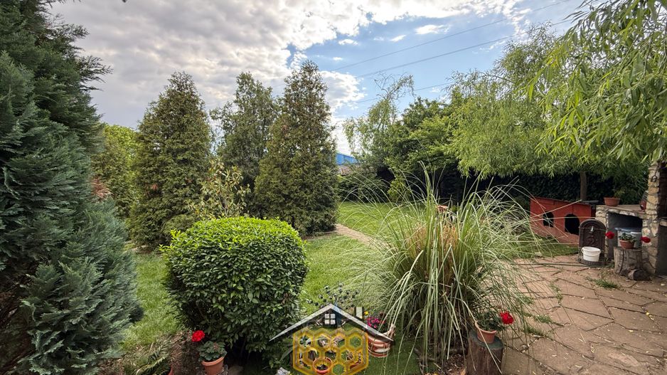 Casa P+1 cu garaj si 950 mp teren in Simnicul de jos -  Comision 0% - Poză 16