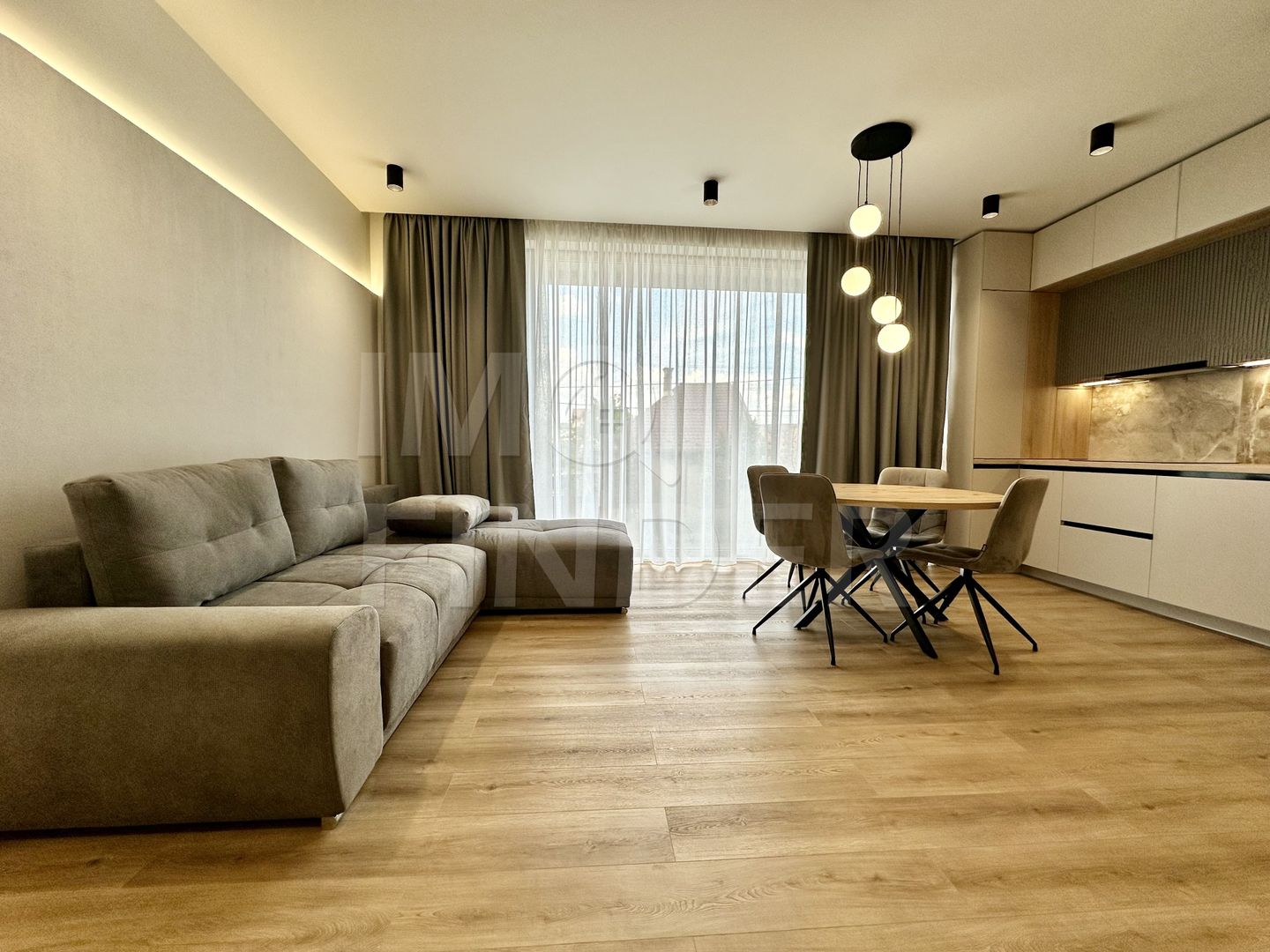 Apartament Premium 3 camere, imobil nou, finisaje de top, parcare - Poză 2