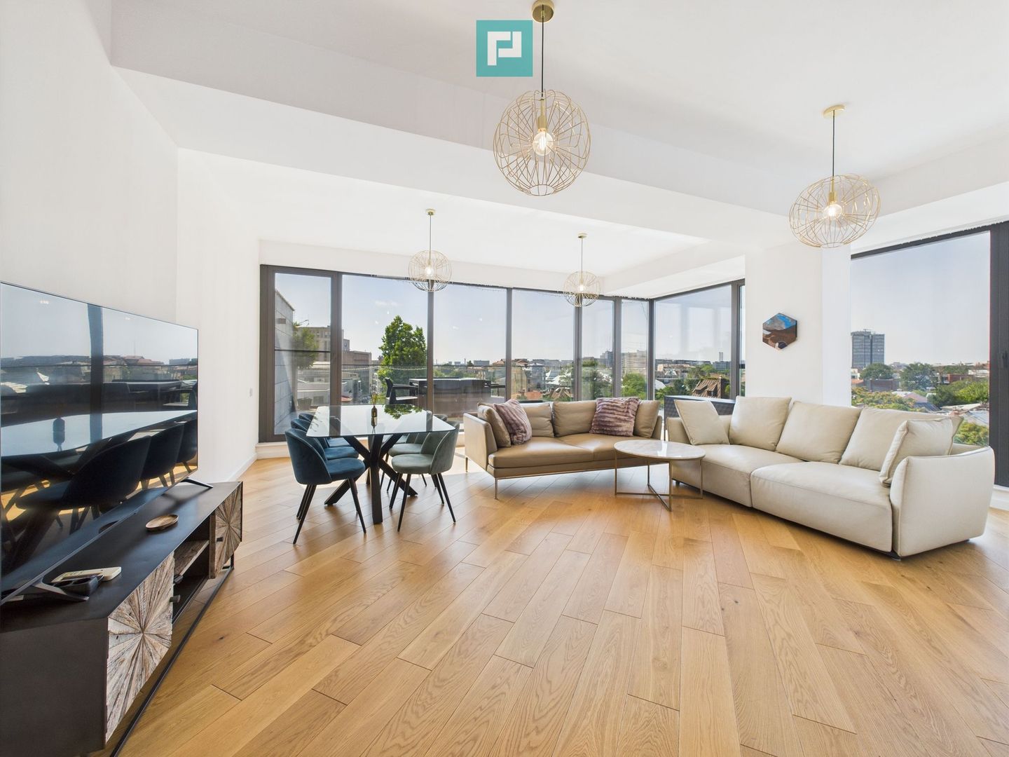 Apartament cu vedere panoramică și terasă, zona Cișmigiu - Poză 1