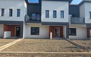 CASE INSIRUITE 4 CAMERE VALEA LUPULUI