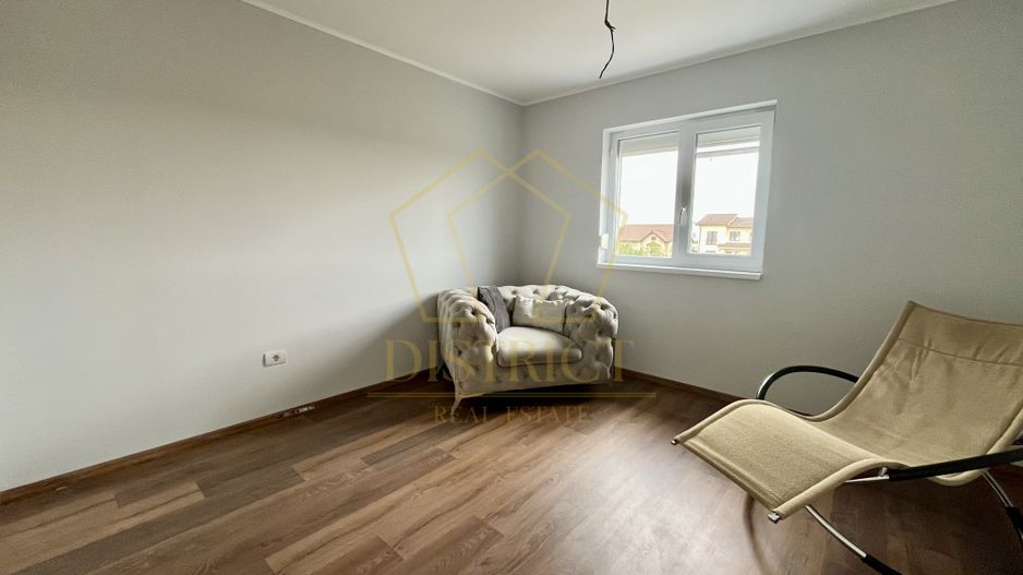Duplex deosebit cu 5 camere despartit prin camera tehnica | Mosnita Noua - Poză 11