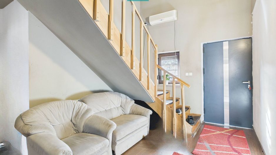 Două locuințe individuale pe 512 mp –  in GIROC - Poză 12