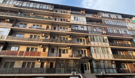 Garsonieră la mansardă - Dobroești - 34 mp utili - Centrală proprie