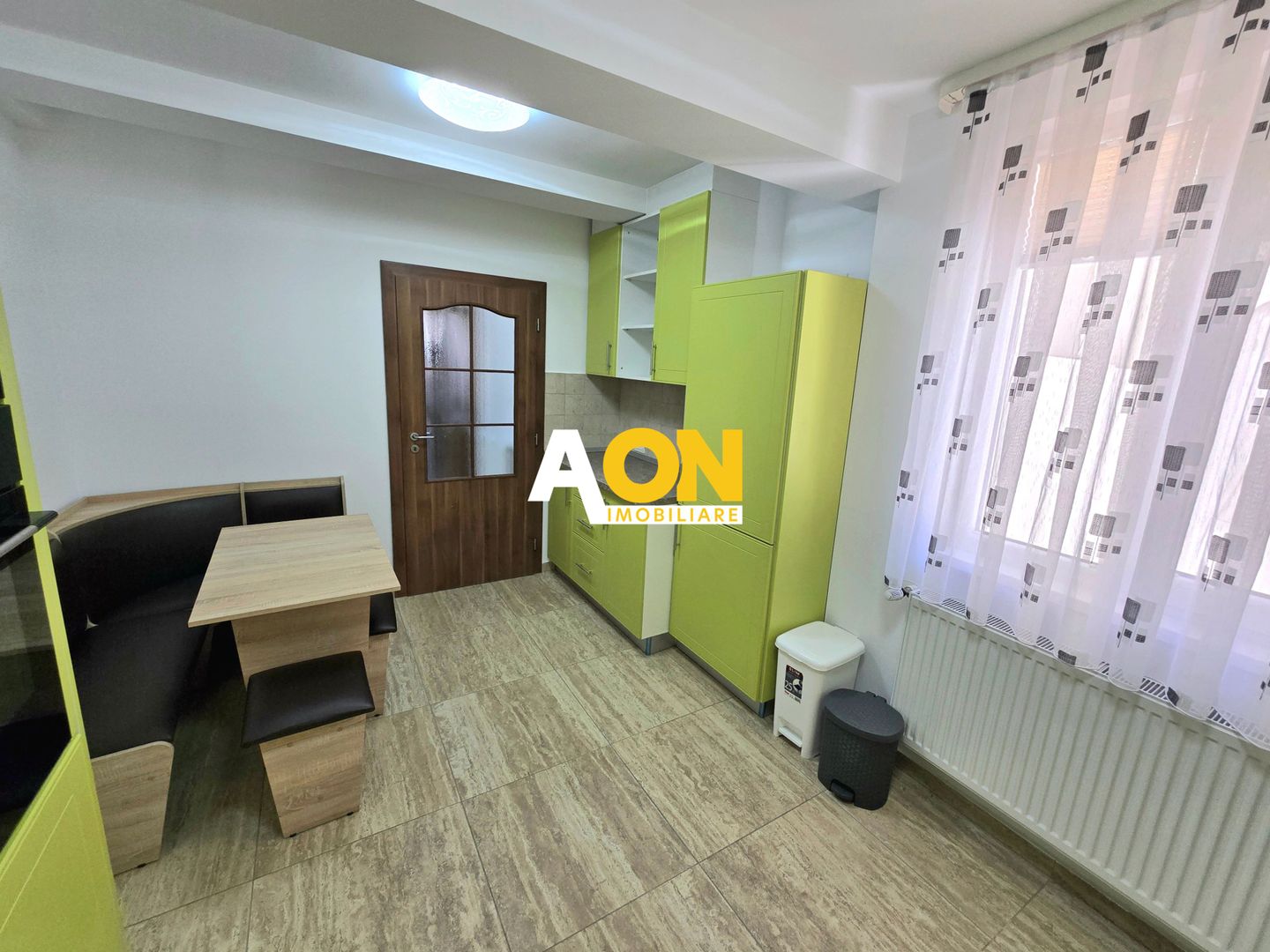 Apartament cu 3 Camere, Complet Mobilat, Bloc Nou, Zona Centru - Poză 7