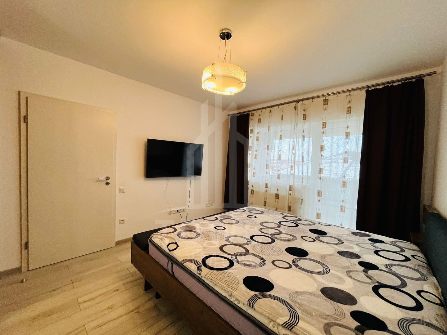 Apartament modern 3 camere - Poză 11
