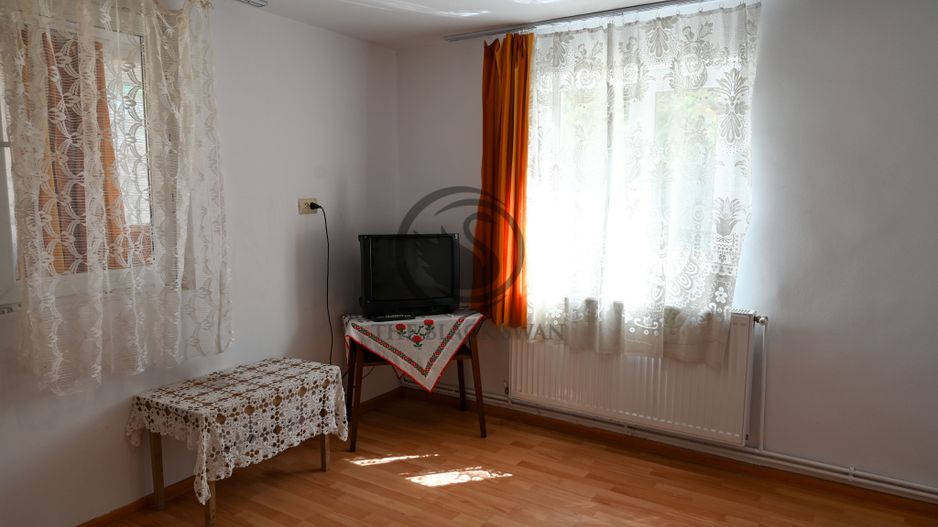 Casă din cărămidă de vanzare | 444 MP teren | Pleasa, PH | Comision 0% - Poză 3