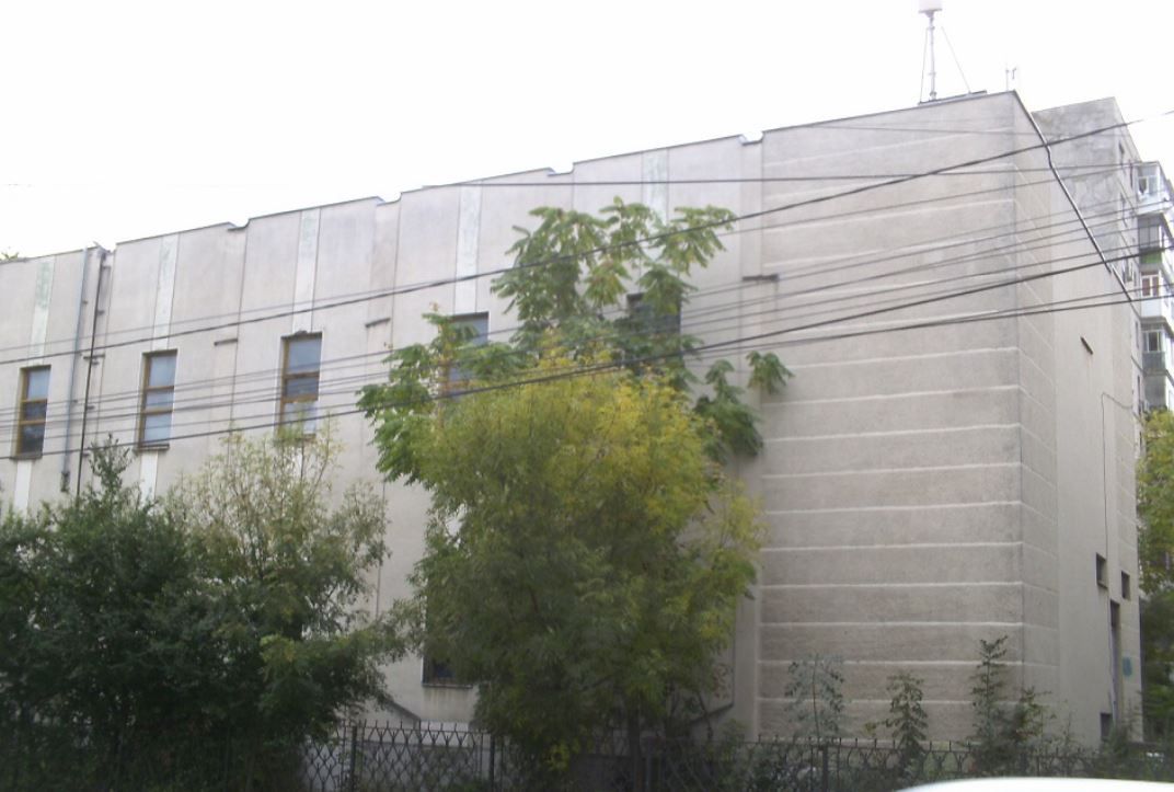 cladire comerciala/birouri Ploiesti - Poză 2