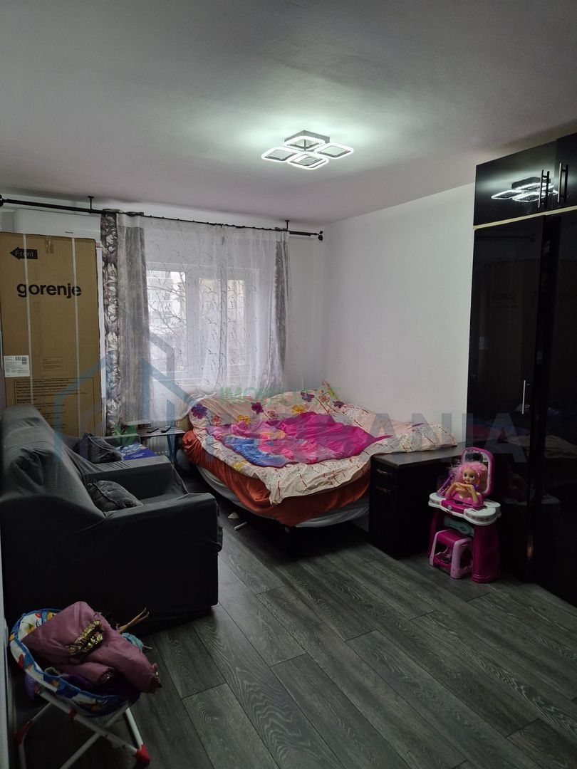 Ap.2 Camere Decomandat 1982 - Poză 2