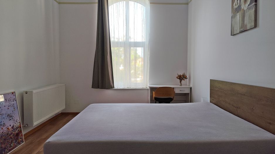 Inchiriere 3 camere  ultracentral, str. Ep.Mihai Pavel, Oradea - Poză 9