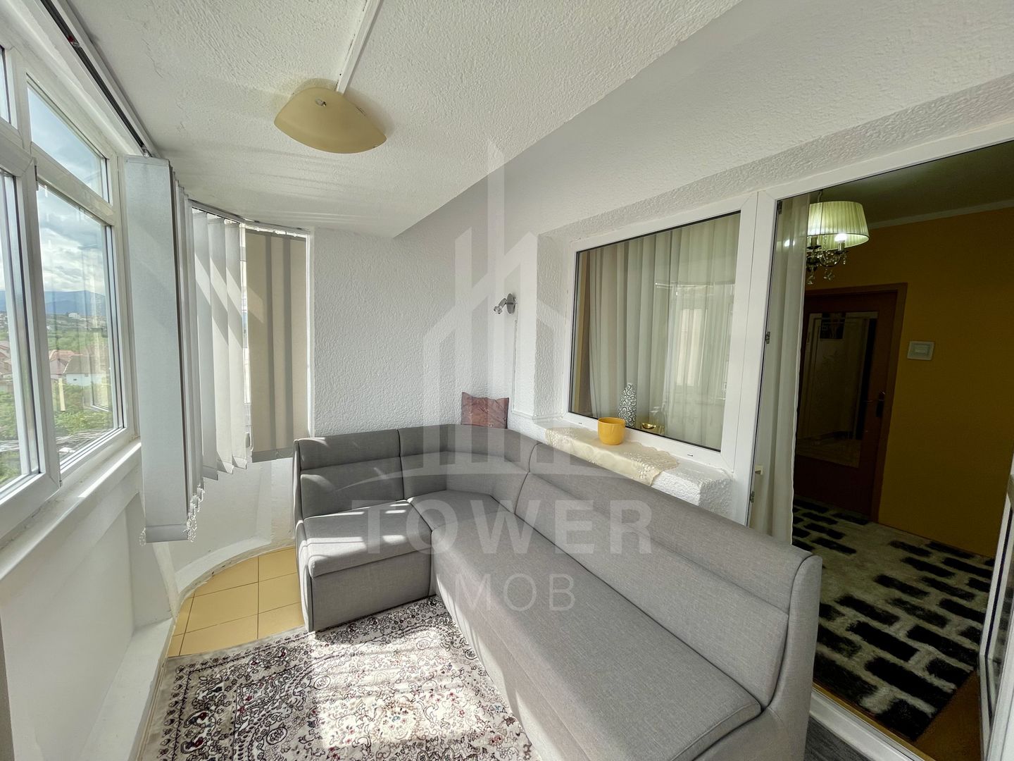 Apartament cu 4 camere, vedere panoramică și mobilat modern – Turnișor - Poză 9