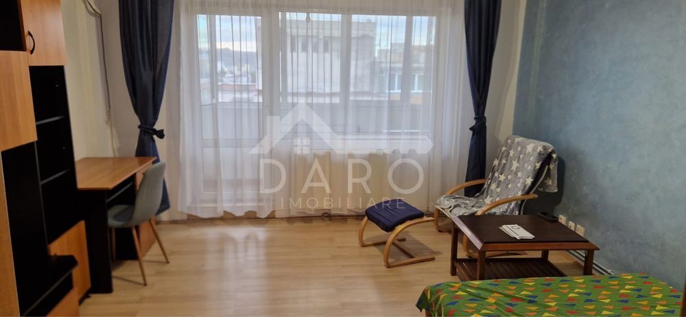 Garsoniera, Tudor - Poză 2