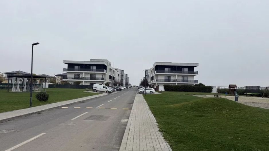 Apartament doua camere Tunari+ loc parcare - Poză 4