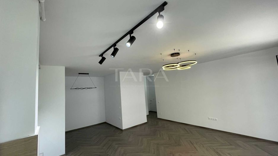 Apartament 2 camere, Floresti - Poză 1
