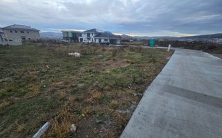 Teren 908mp.zona Penny Corunca CU duplex,toate utilitatile - Poză 2