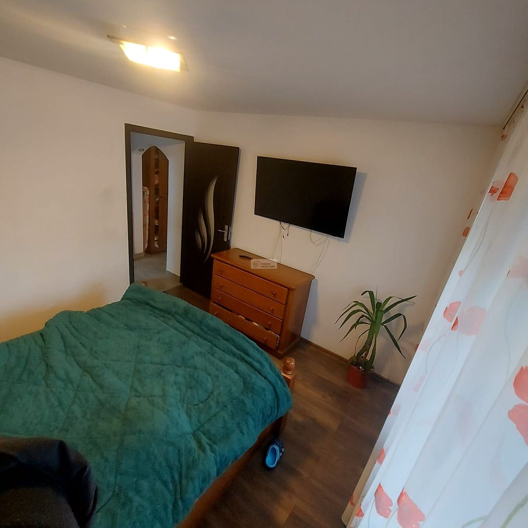 Se vinde apartament 3 camere/ultracentral/Focsani/parter - Poză 9